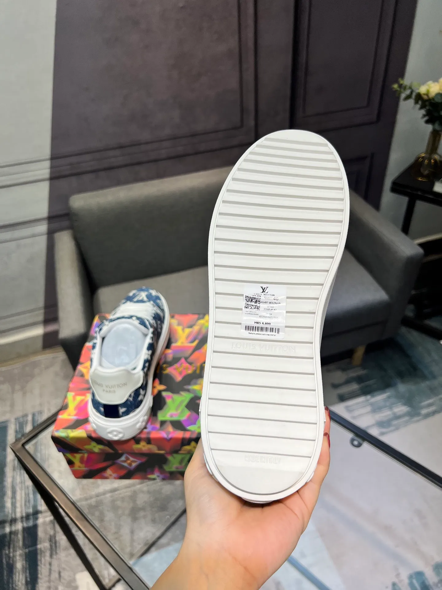 Men's shoes 💰520 LV Louis Vuitton. The latest fashionable casual shoes are popular in physical stores. The new spring and summer comfortable imported custom patent leather plus cowhide, cowhide mesh, and unique jacquard fabric element design. With sheepskin lining, Lv original base, [sun][sun] high-end packaging and high quality💪Details determine quality, welcome to compare🇮🇹Code number 38-44, 45 can be customized